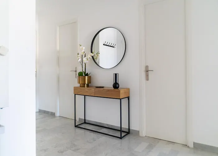Proche Plages Parking Terrasse 5-6 Personnes Apartment Antibes